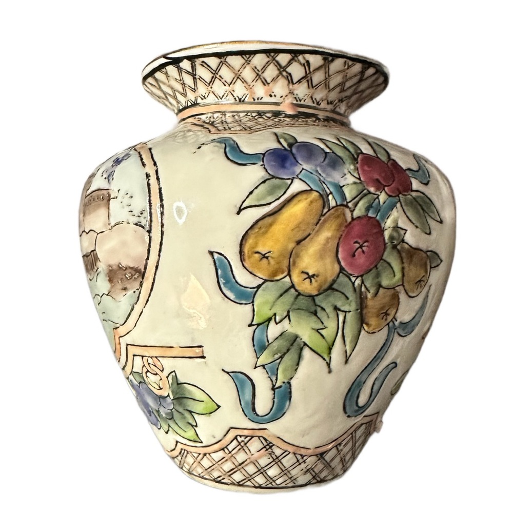 Vintage Toyo Small Vase
